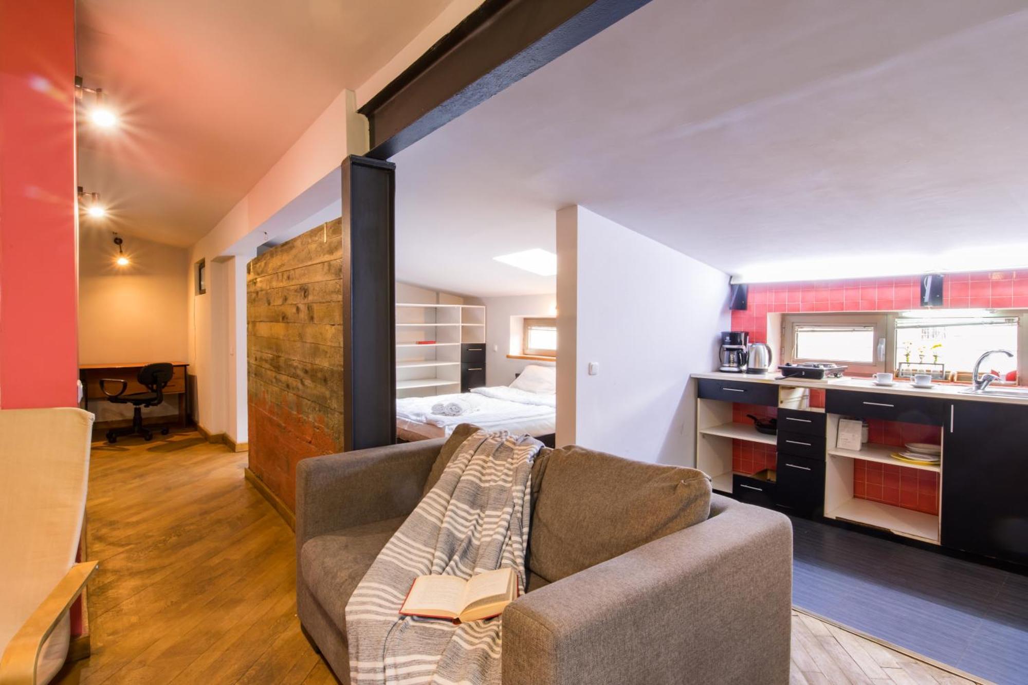 יירבאן Residence Nalbandyan 96 מראה חיצוני תמונה